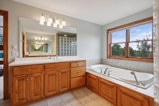 1632 86th Court E, Inver Grove Heights, MN 55077