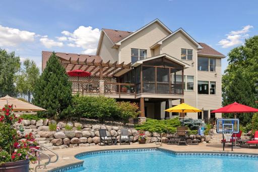 1632 86th Court E, Inver Grove Heights, MN 55077