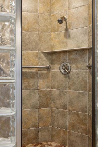 29 Pine Road, Saint Paul, MN 55127