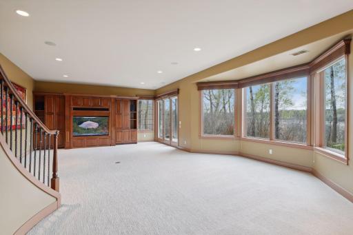 29 Pine Road, Saint Paul, MN 55127