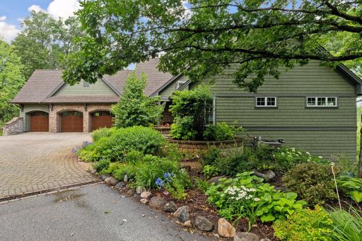29 Pine Road, Saint Paul, MN 55127