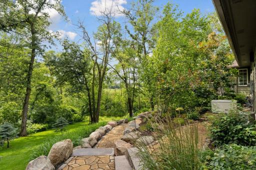 29 Pine Road, Saint Paul, MN 55127