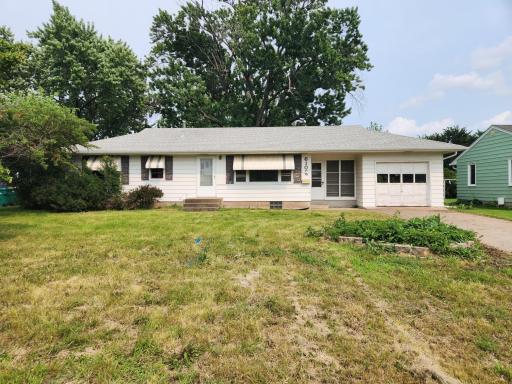 6106 Girard Avenue N, Minneapolis, MN 55430