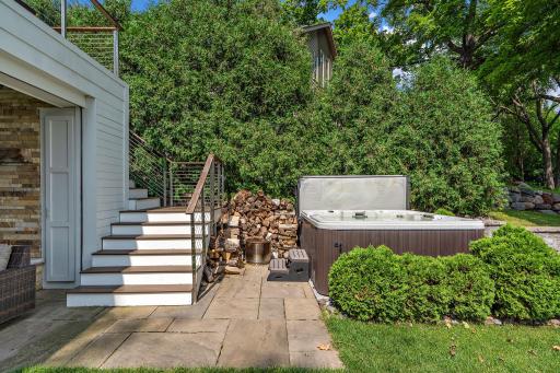 1571 Finch Lane, Mound, MN 55364