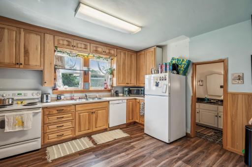 121 1st Street W, Maple Lake, MN 55358