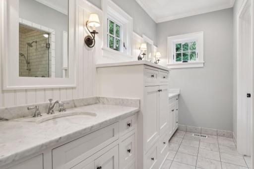 1050 East Avenue, Mahtomedi, MN 55115