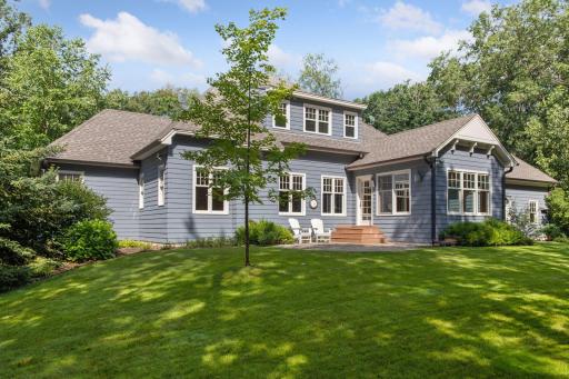 1050 East Avenue, Mahtomedi, MN 55115