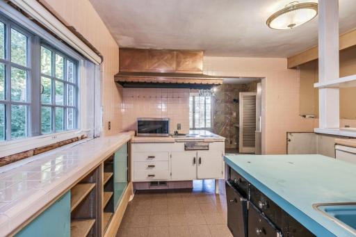 2805 Casco Point Road, Orono, MN 55391