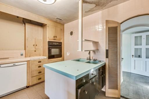 2805 Casco Point Road, Orono, MN 55391
