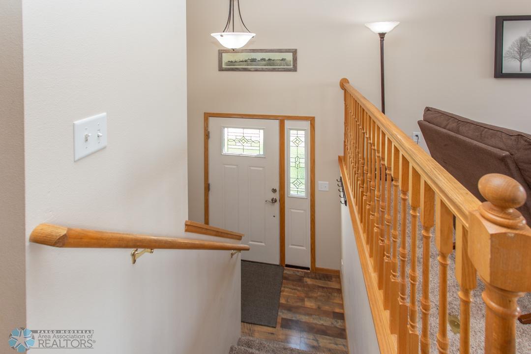 Entryway with Sidelight Window in updated Door