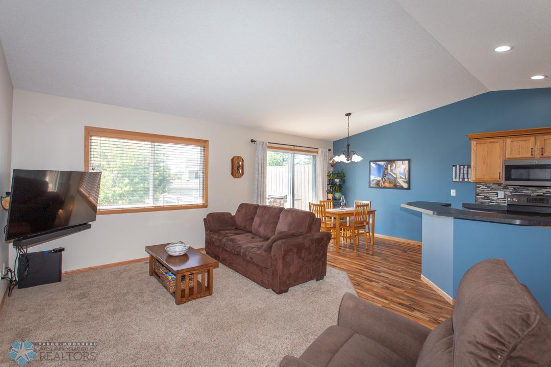 Great Open Floorplan w Lg Patio Door to Deck
