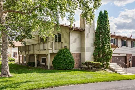 3970 Gershwin Avenue N, Oakdale, MN 55128