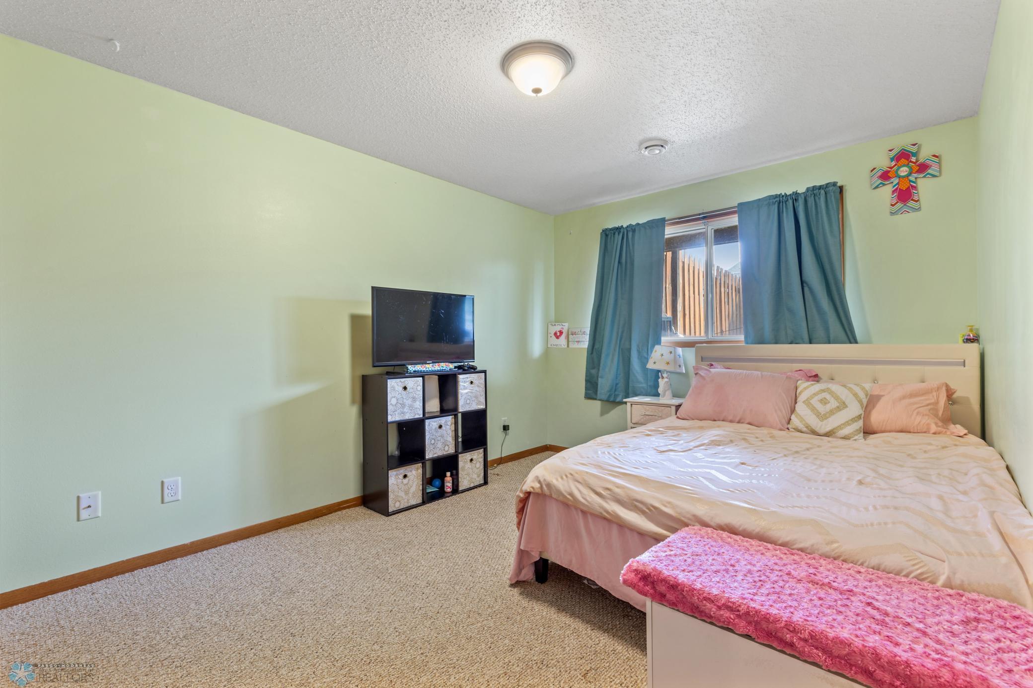 2nd Bedroom
