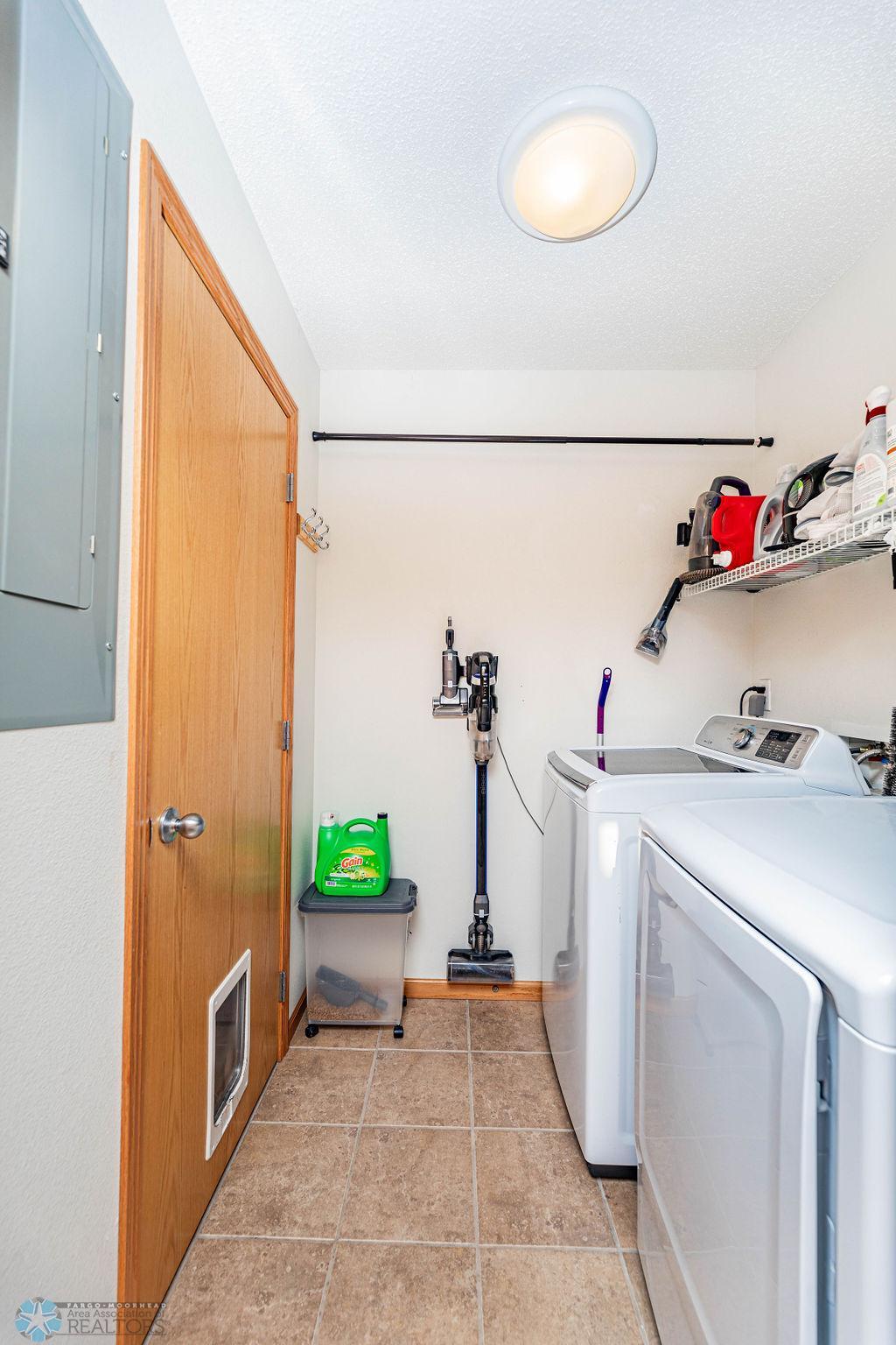 Laundry Room w/ Storage
