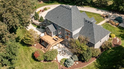 1120 Chippewa Drive NW, Rochester, MN 55901