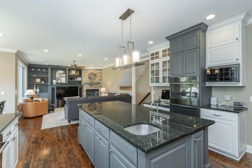 1120 Chippewa Drive NW, Rochester, MN 55901