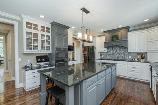 1120 Chippewa Drive NW, Rochester, MN 55901