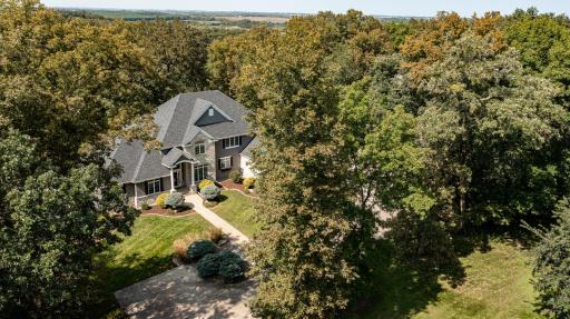 1120 Chippewa Drive NW, Rochester, MN 55901