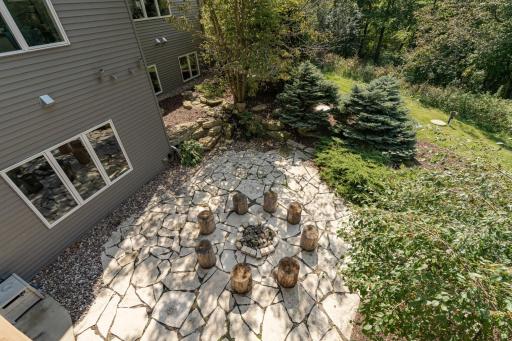 1120 Chippewa Drive NW, Rochester, MN 55901