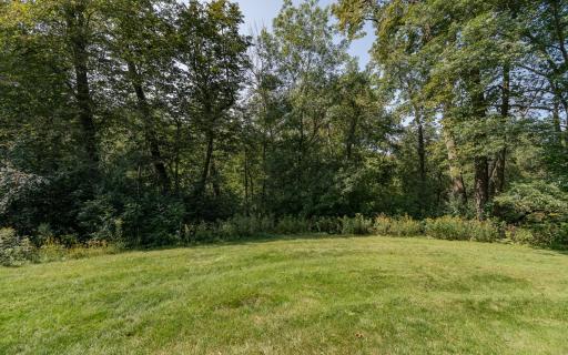 1120 Chippewa Drive NW, Rochester, MN 55901
