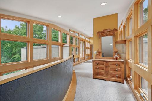 1124 Underhill Circle, Wayzata, MN 55391