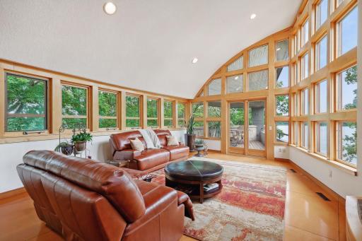 1124 Underhill Circle, Wayzata, MN 55391
