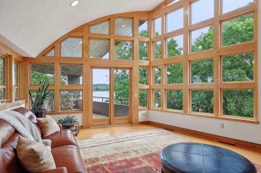 1124 Underhill Circle, Wayzata, MN 55391