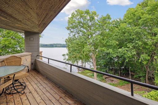 1124 Underhill Circle, Wayzata, MN 55391