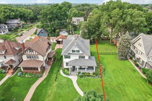 1611 Summit Avenue, Saint Paul, MN 55105
