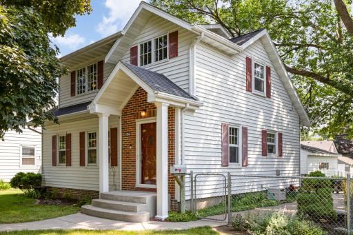 4256 Abbott Avenue N, Minneapolis, MN 55422