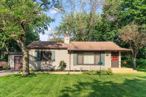 2925 Lee Avenue N, Minneapolis, MN 55422