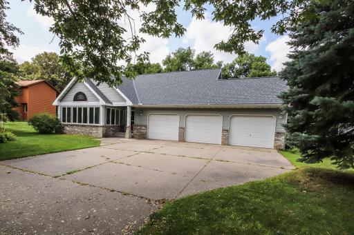 2033 High Drive, Sauk Rapids, MN 56379