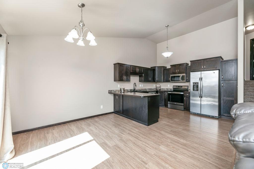 Dining area & Kitchen
