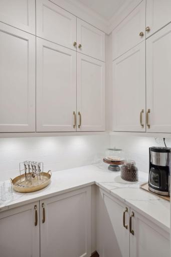 5050 Zenith Avenue S, Minneapolis, MN 55410