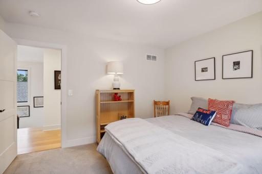 5050 Zenith Avenue S, Minneapolis, MN 55410