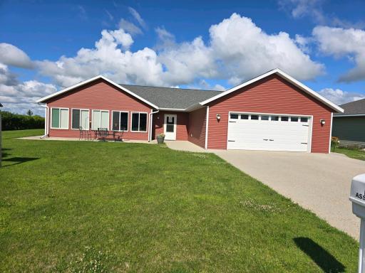 821 7th Avenue SW, Perham, MN 56573