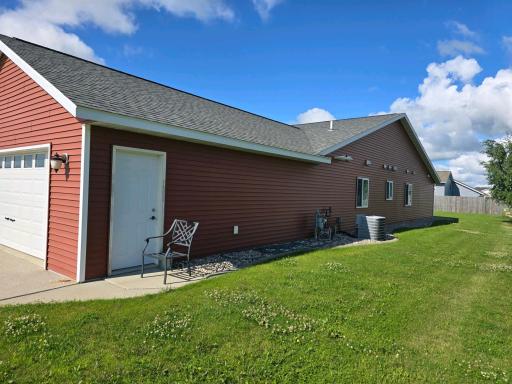 821 7th Avenue SW, Perham, MN 56573