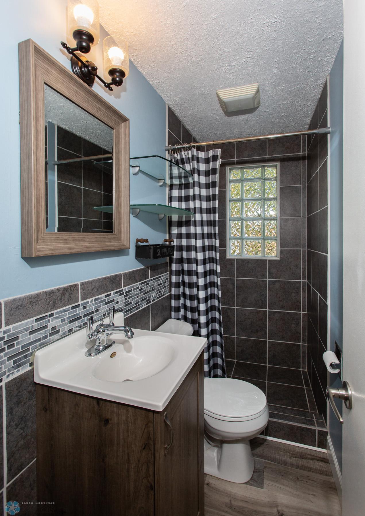 Main Floor Bathroom