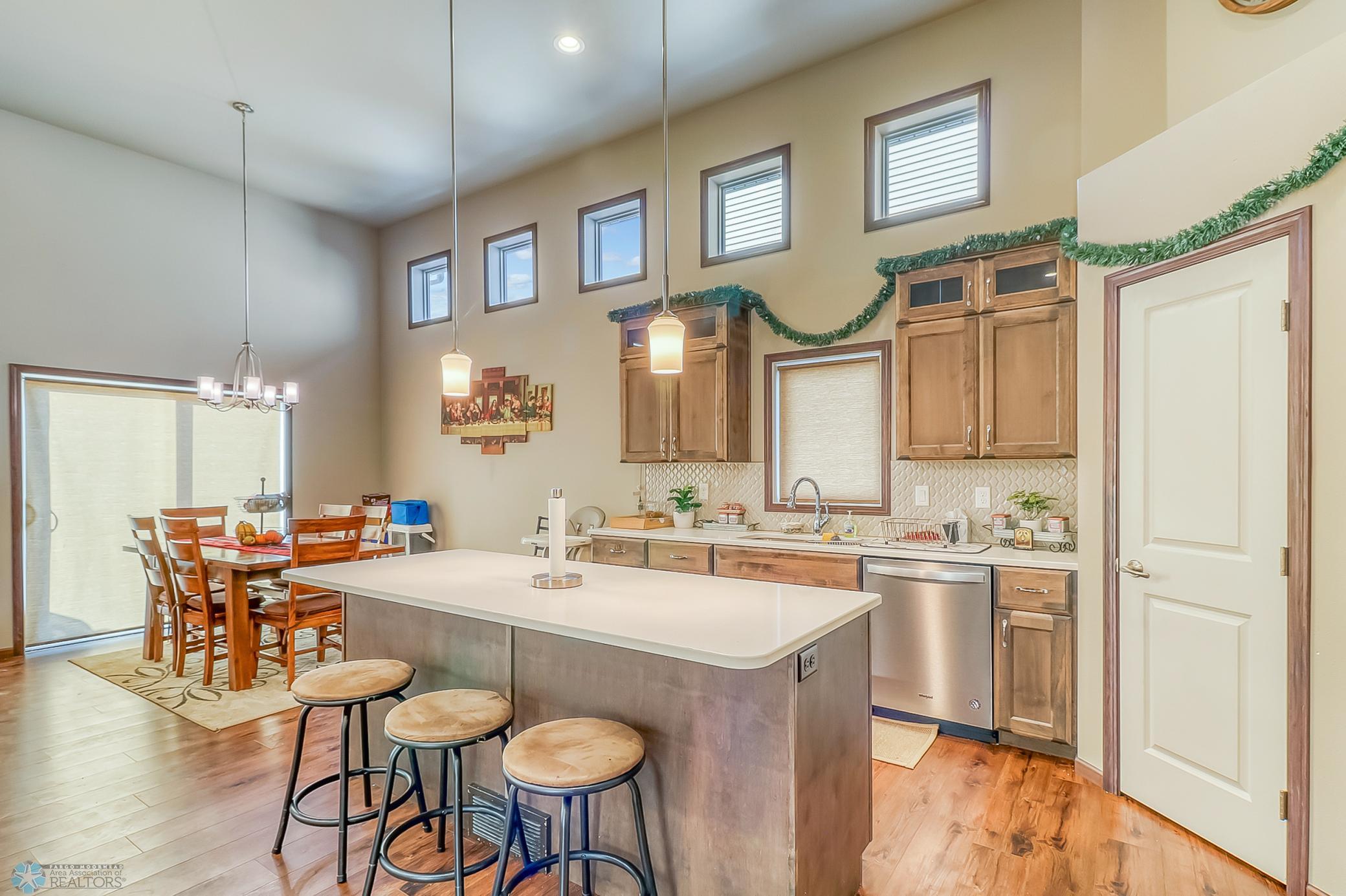 Kitchen1_3.jpg