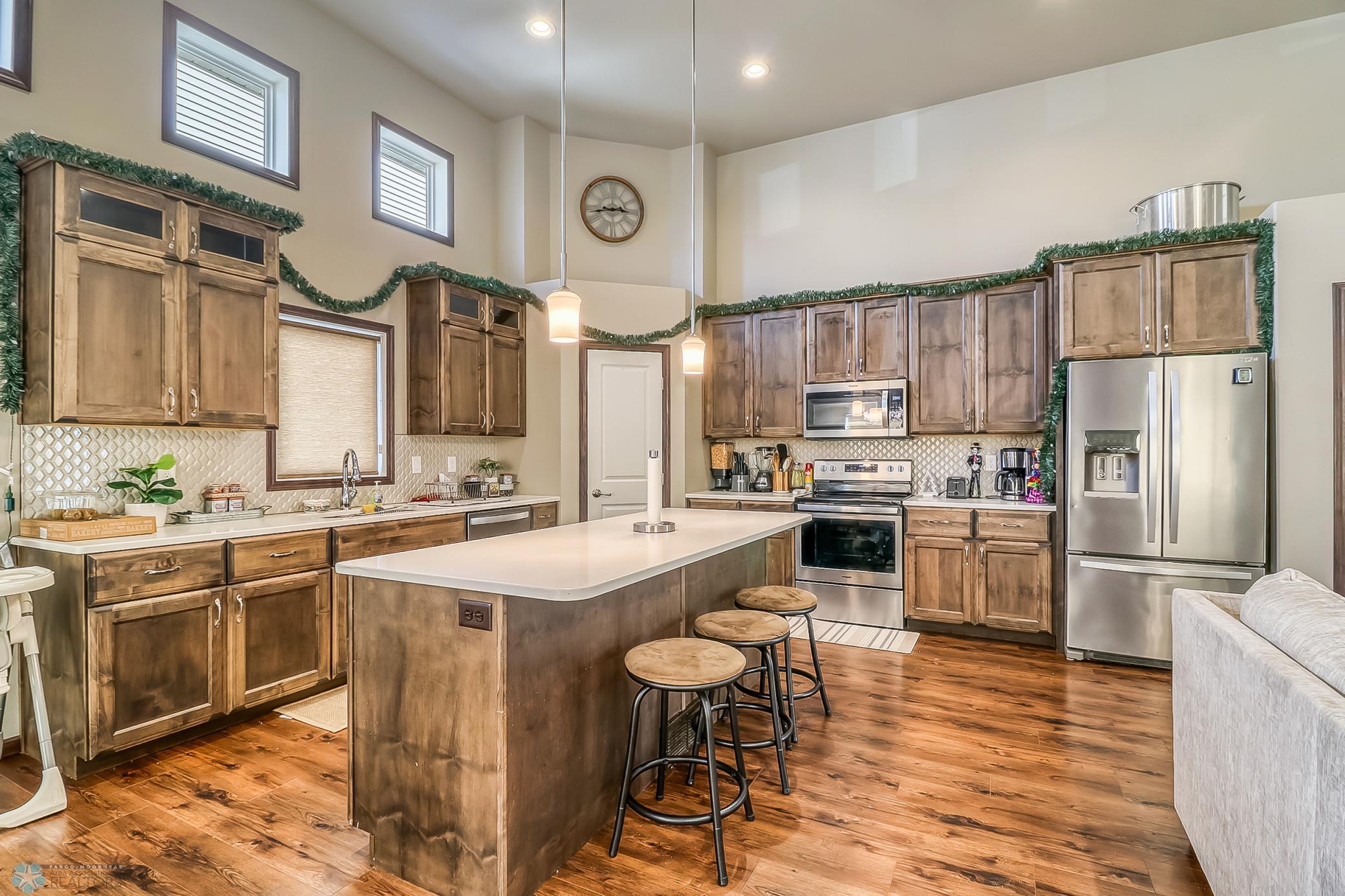 Kitchen1_0.jpg