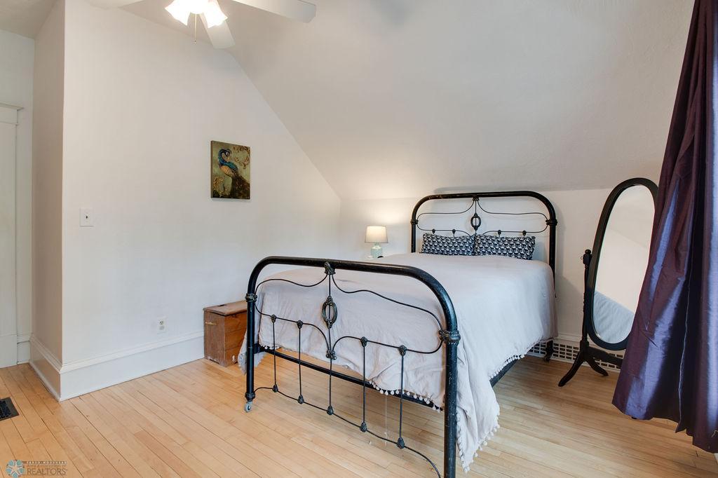 Upper level 3rd bedroom