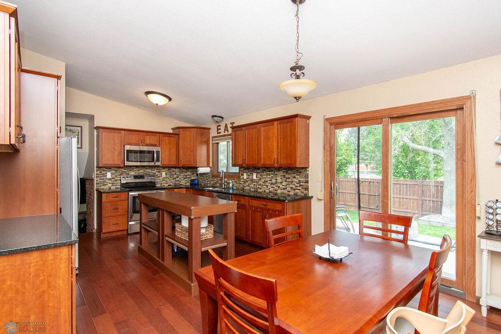 Kitchen/Dining
