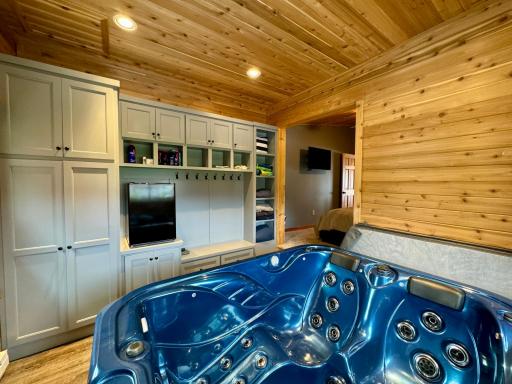 6440 Birch Beach Drive NW, Williams, MN 56686