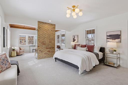 1943 Summit Avenue, Saint Paul, MN 55105