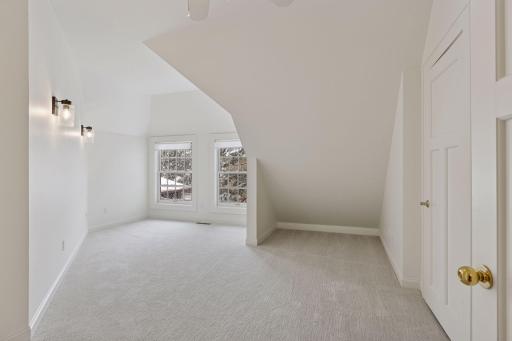 1943 Summit Avenue, Saint Paul, MN 55105