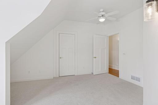 1943 Summit Avenue, Saint Paul, MN 55105