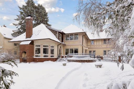 1943 Summit Avenue, Saint Paul, MN 55105
