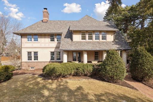 1943 Summit Avenue, Saint Paul, MN 55105