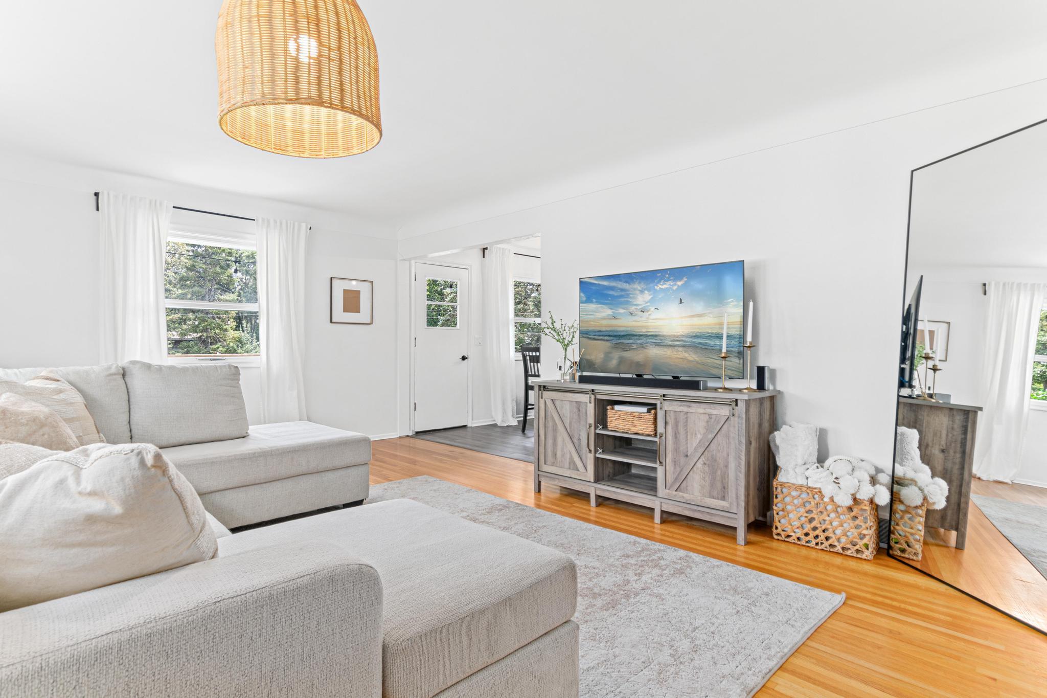 1301 Orchard Drive-2.jpg