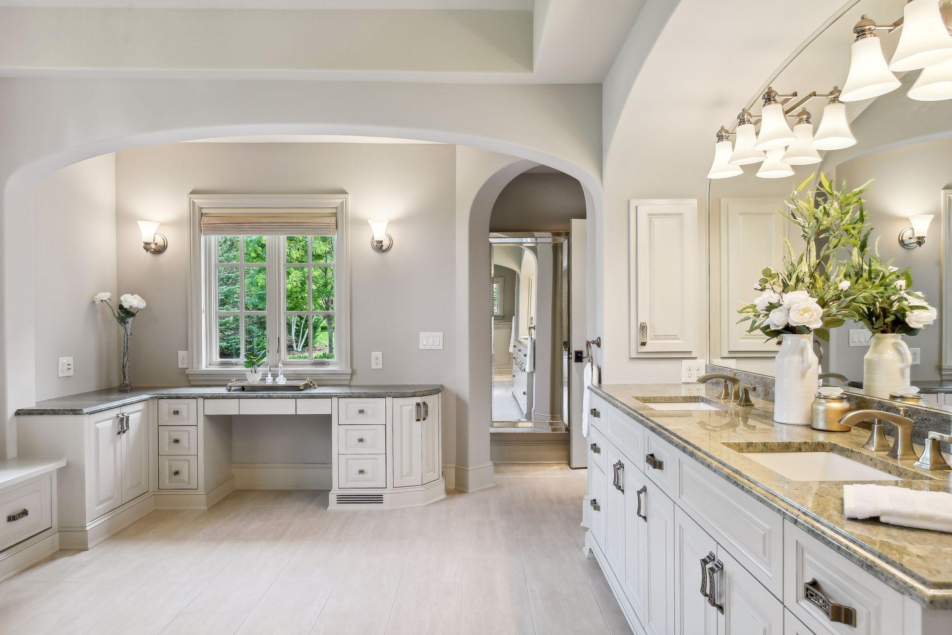 Built-in makeup station to pamper yourself